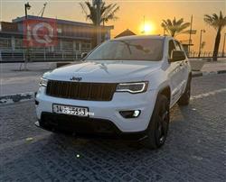 جیپ گراند شیرۆکی